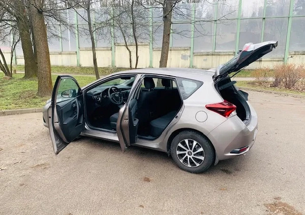 Toyota Auris cena 52500 przebieg: 78000, rok produkcji 2015 z Białystok małe 254